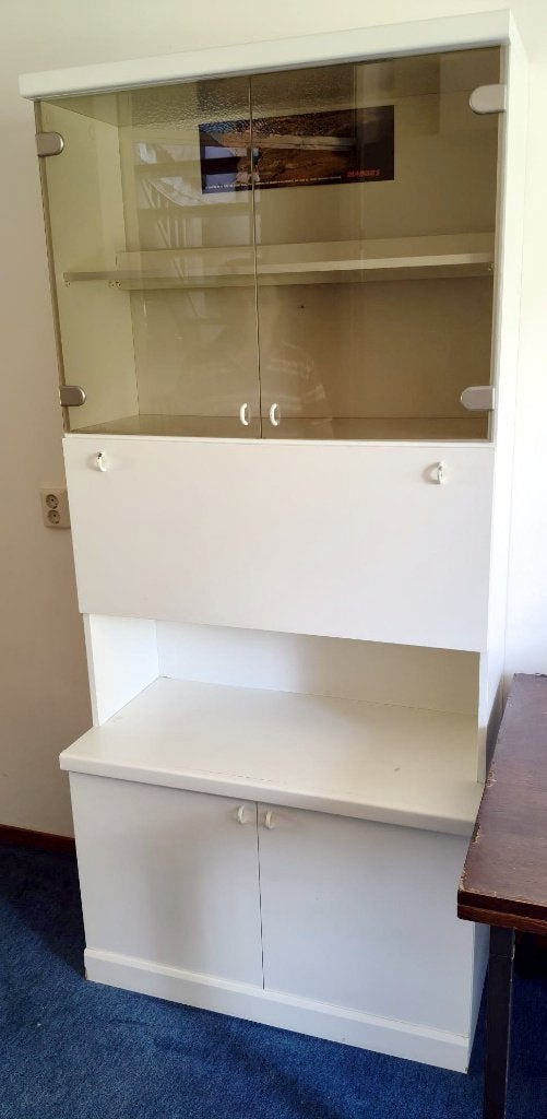 Woonkamerkast met vitrine, Ophalen, Gebruikt, Minder dan 150 cm, Met deur(en)