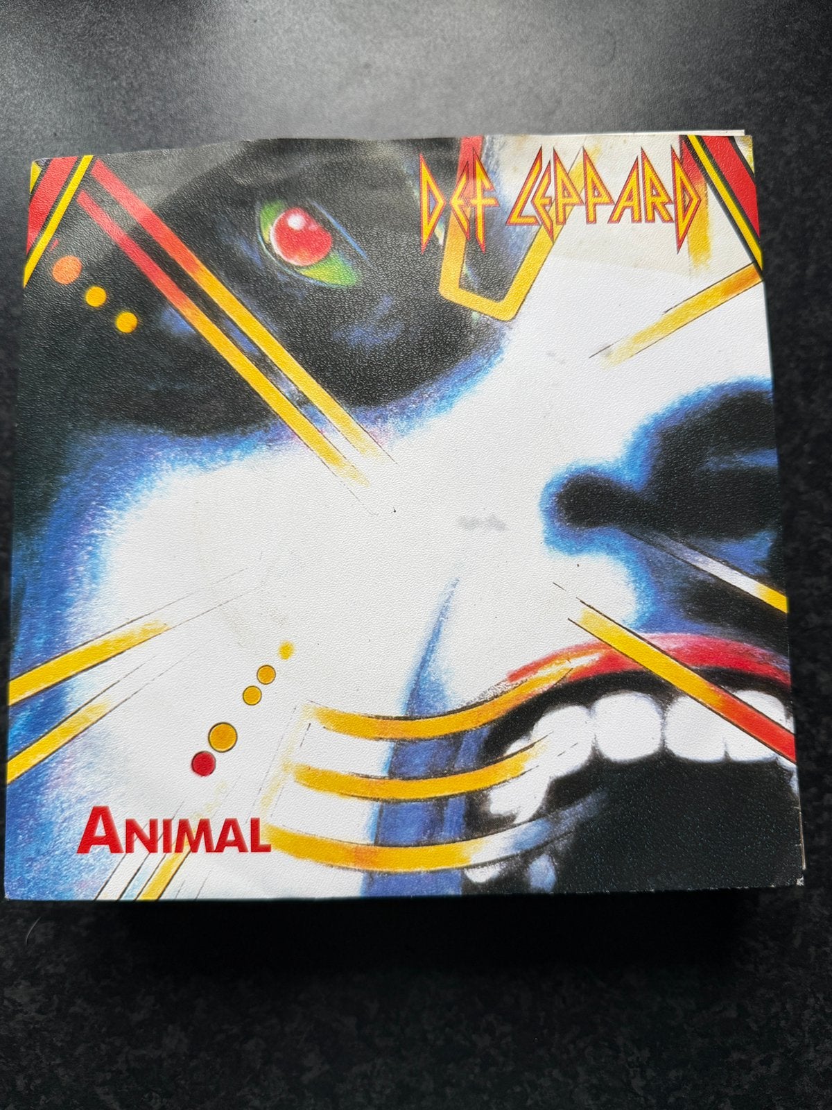 Def leppard-animal, Verzenden, Zo goed als nieuw