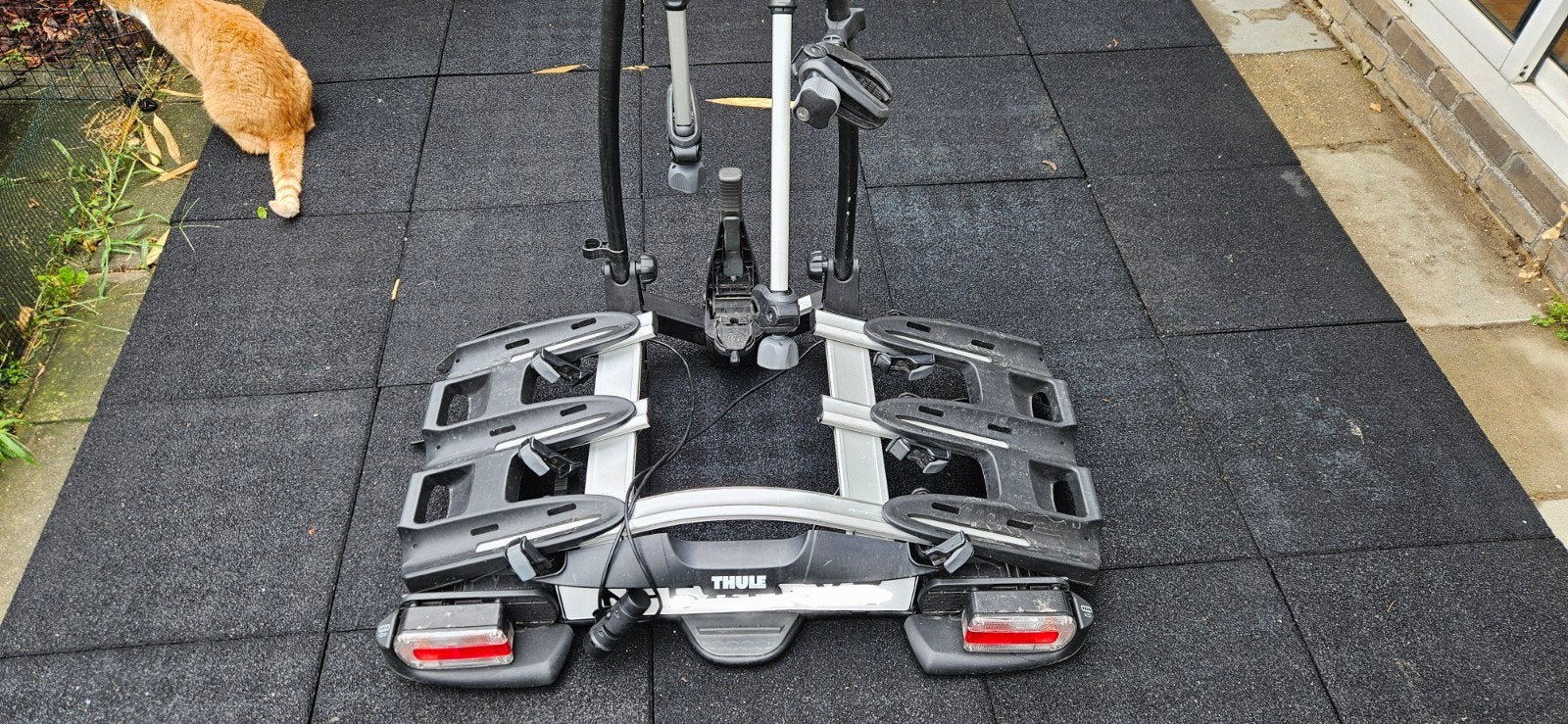 Thule VeloCompact 927 fietsendrager met 7/13-polige stekker, Auto diversen, Fietsendragers, Ophalen, 3 fietsen of meer, Gebruikt