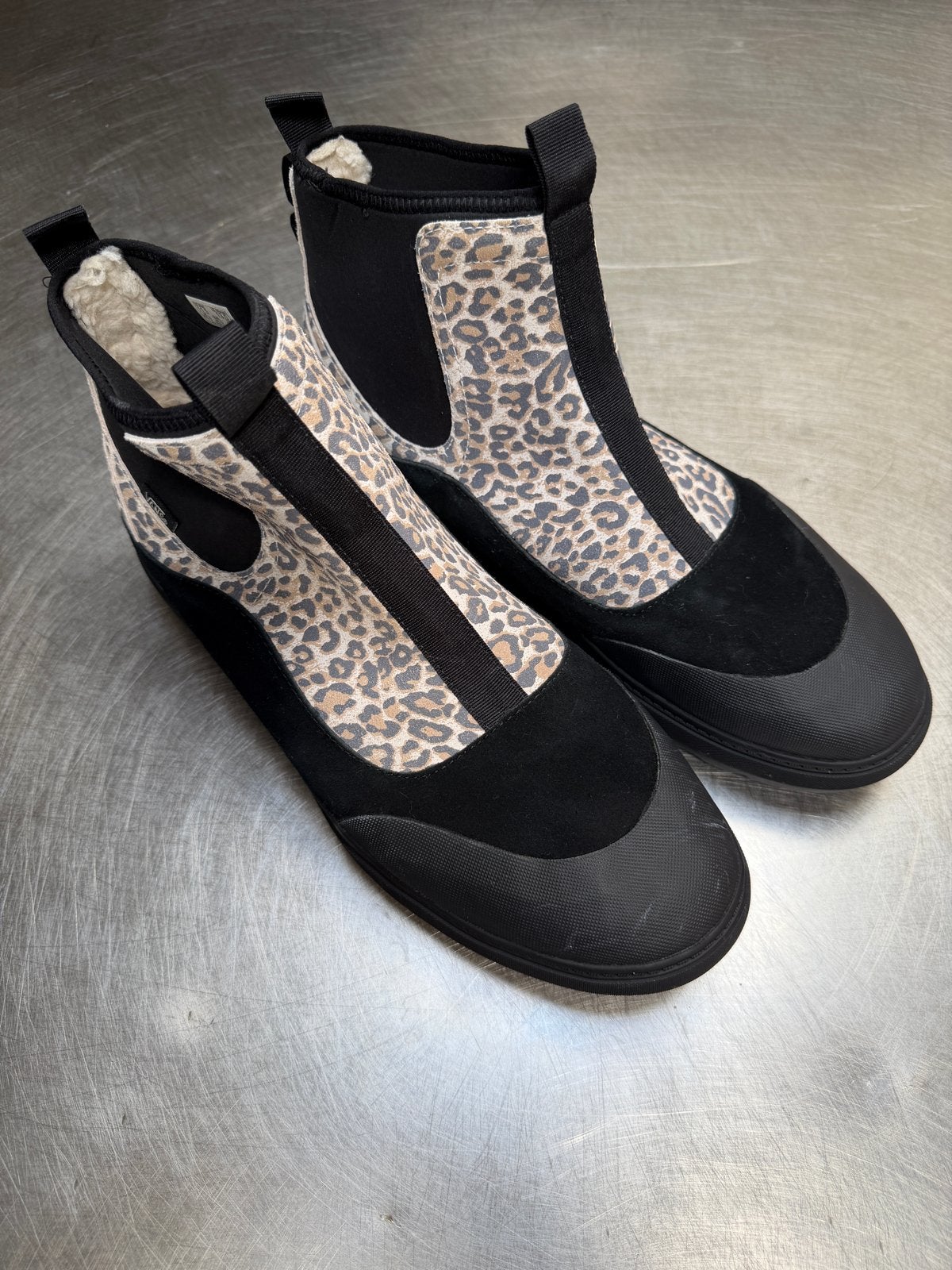 Nieuwe Vans schoenen met unieke panterprint maat 45, Ophalen of Verzenden, Nieuw, Overige kleuren, Sneakers of Gympen