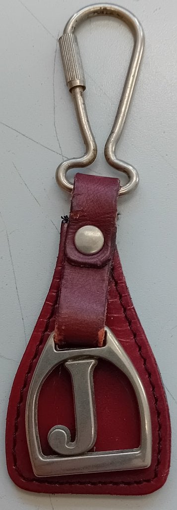 Te Koop: Een lederen sleutelhanger met de letter J, nieuw., Ophalen of Verzenden, Nieuw, Overige typen