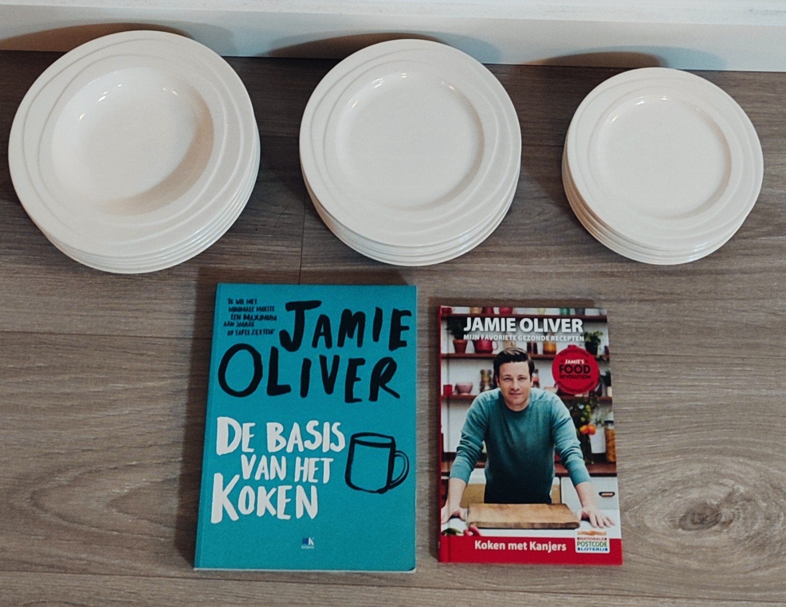 Jamie Oliver Soepborden Kookboeken & Borden Set, Ophalen of Verzenden, Zo goed als nieuw, Keramiek, Overige stijlen