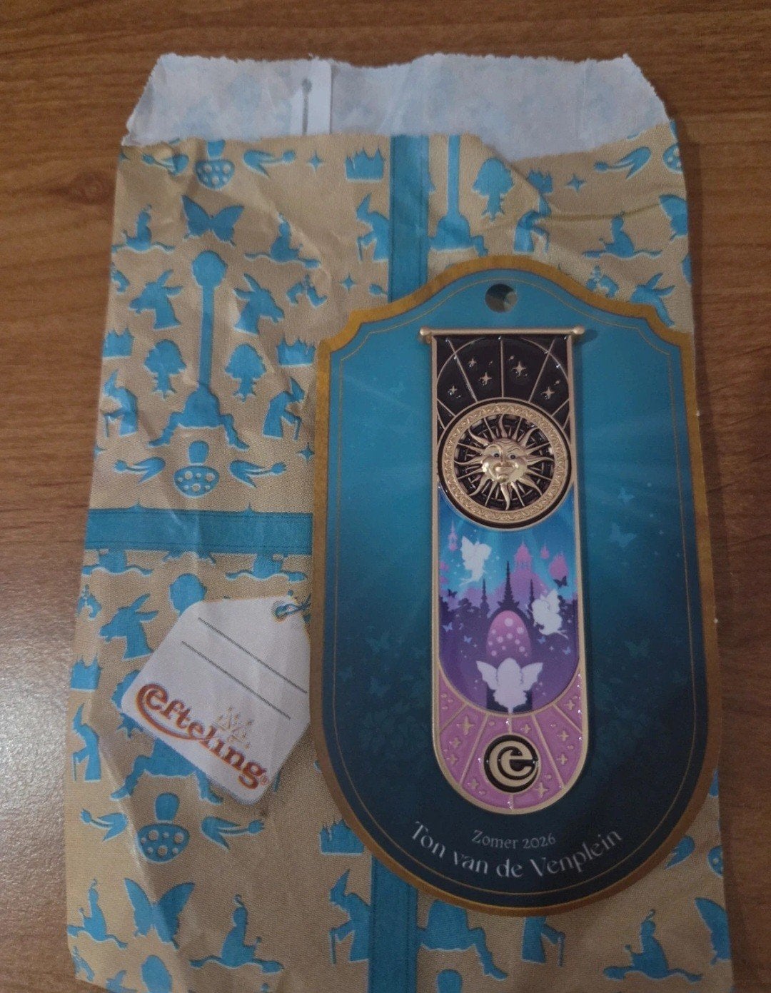efteling zomer pin ton van de ven plein, Ophalen of Verzenden, Nieuw, Button of Speldje