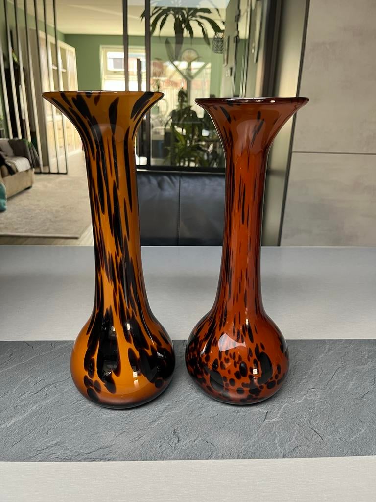 Mooie Mondgeblazen Vazen met Turtle Print - ZGAN, Overige kleuren, Ophalen of Verzenden, Minder dan 50 cm, Glas