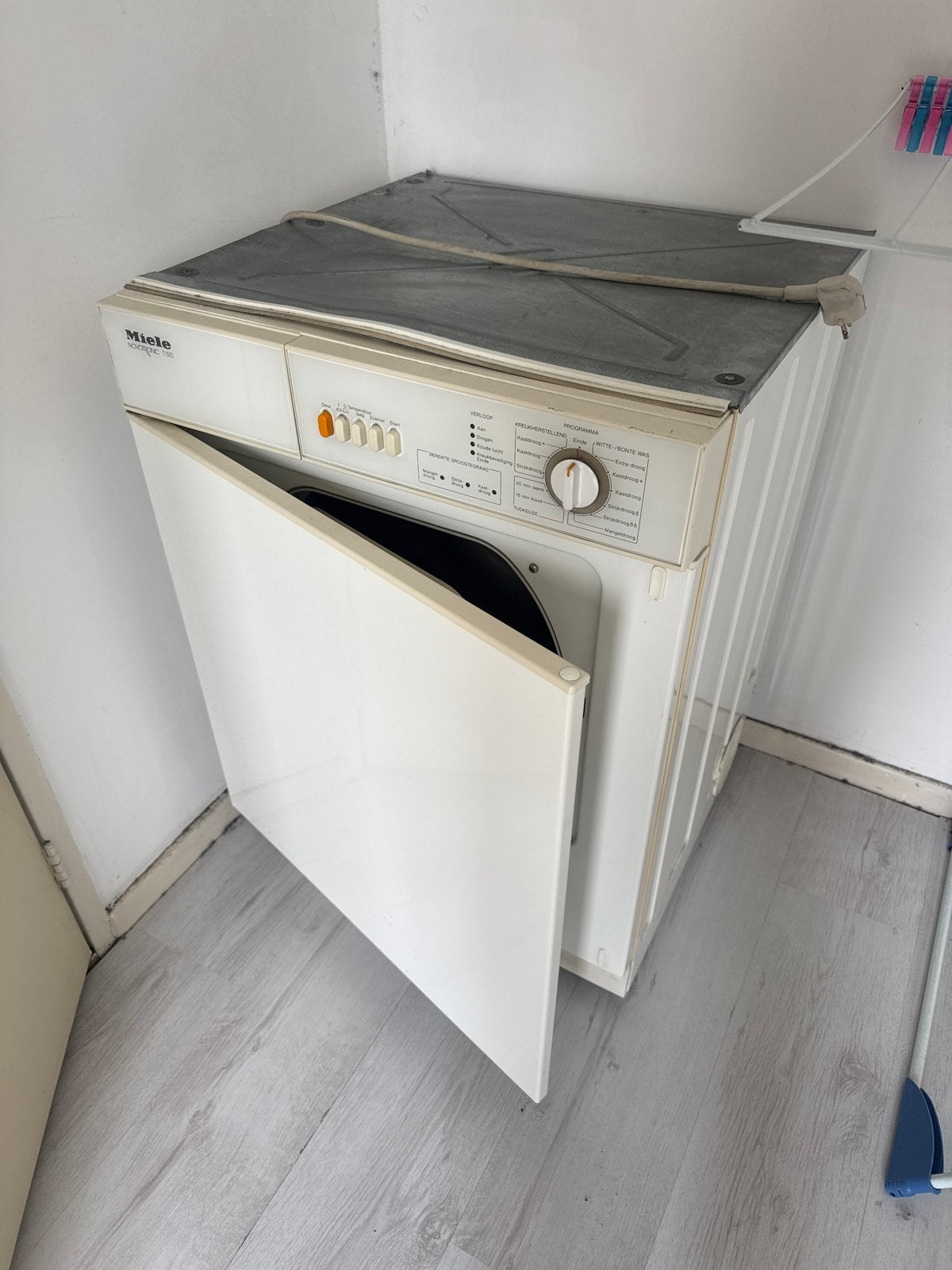 Miele Novotronic T510 wasdroger - afvoerslang ontbreekt, Ophalen, 6 tot 8 kg, Gebruikt, Luchtafvoer