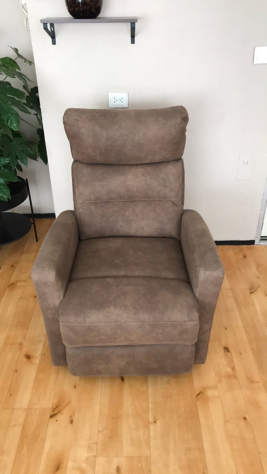 Relax fauteuil, van zachte afneembare bruine stof, Ophalen, Zo goed als nieuw, 75 tot 100 cm, Stof