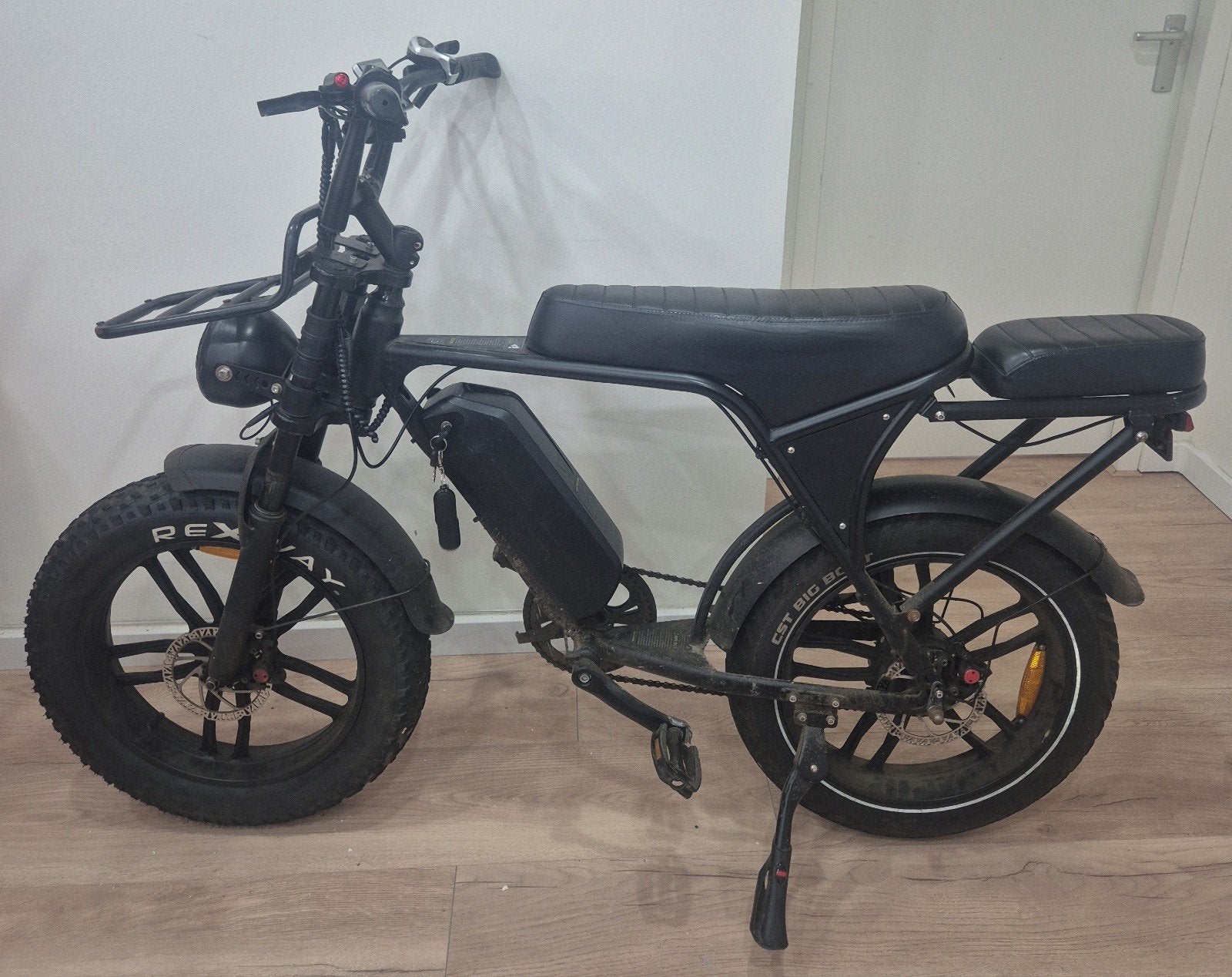 OUXI V8 fatbike (ook bekend als de OUXI C80.
D, Ophalen of Verzenden, Nieuw, Overige modellen