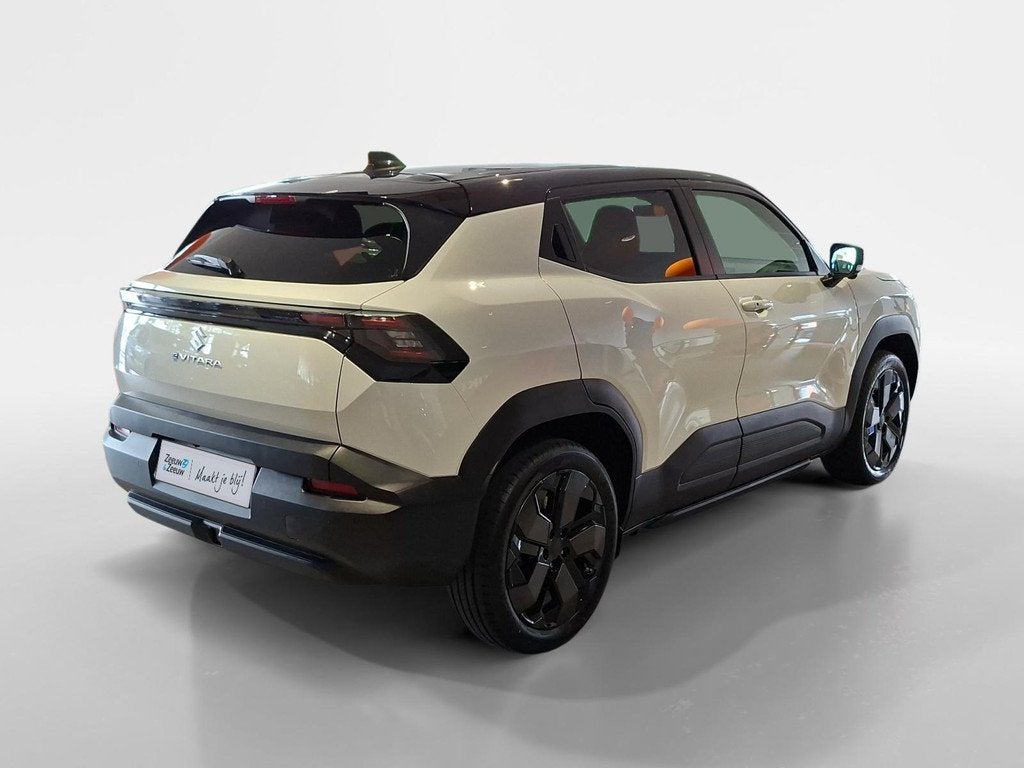 Suzuki e VITARA Style 61 kWh | €2.000.- inruil premie | Di, Auto's, Suzuki, 750 kg, Leder en Stof, Wit, 360 min