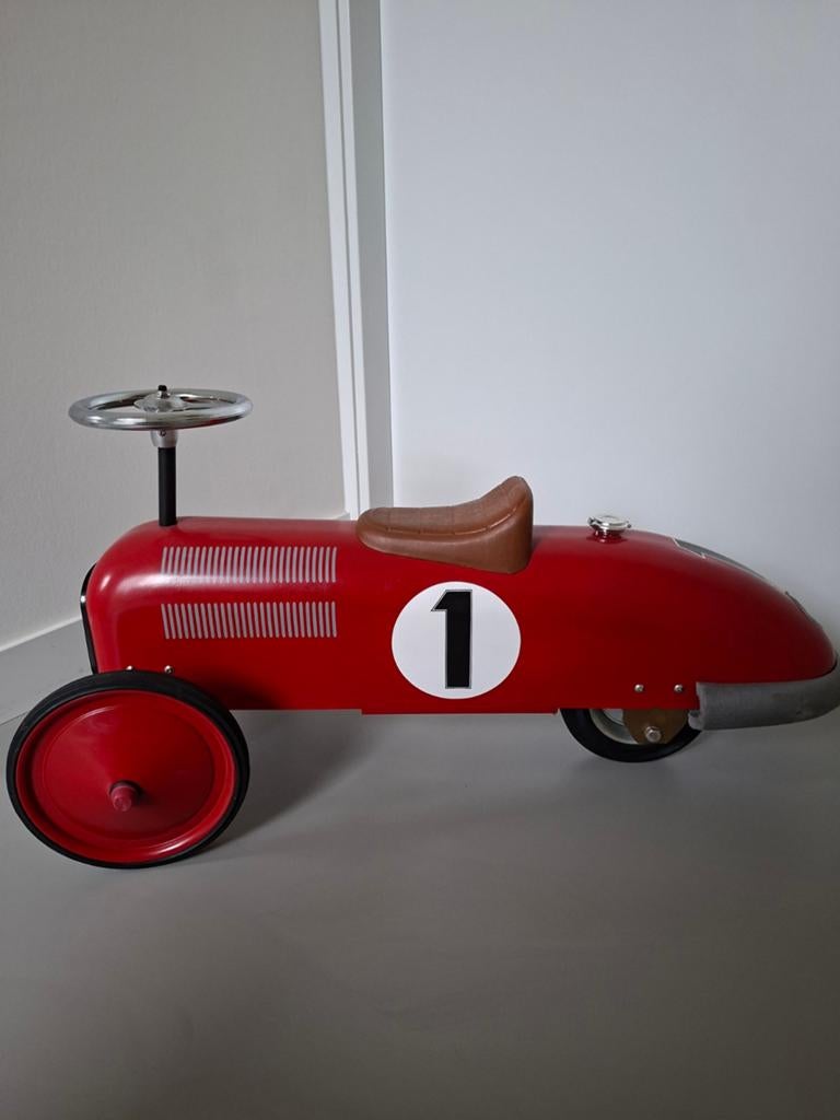 Retro Marquant loopauto rood - perfect voor kleine coureurs, Ophalen, Zo goed als nieuw, Loopvoertuig