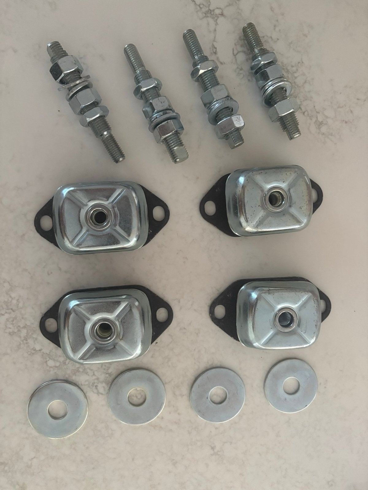Volvo penta motorsteunen 4x compleet en nieuw, Ophalen of Verzenden, Nieuw, Motor en Techniek, Motorboot