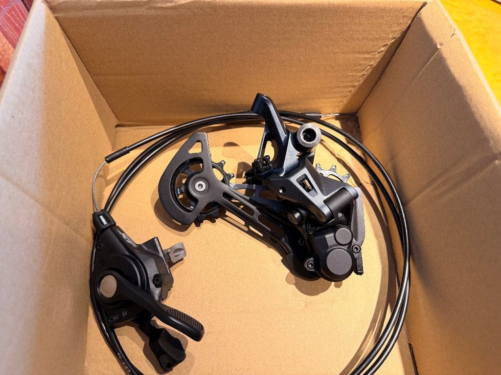 Shimano XT M8200 SGS Shadow Plus Derailleur + M6200 Shifter, Fietsen en Brommers, Gravelbike, Nieuw, Ophalen of Verzenden, Derailleur of Ketting