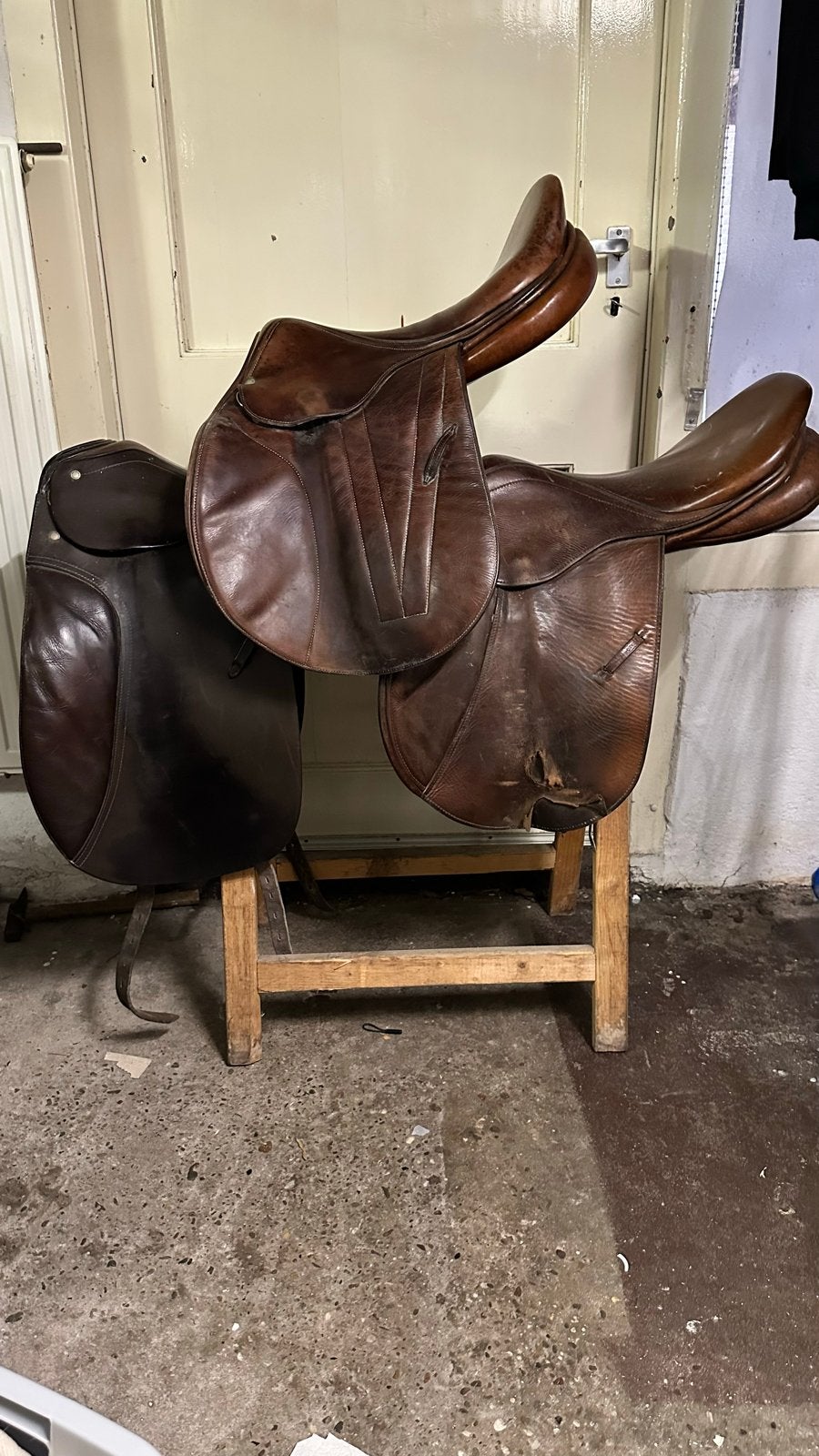 oude zadels-  pasier stubben butet, Ophalen