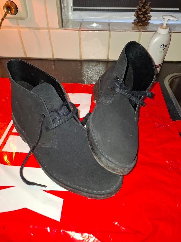 Zwarte suède  Clarks Desert Boots stijl, Zwart, Lage of Enkellaarzen, Ophalen of Verzenden, Onbekend