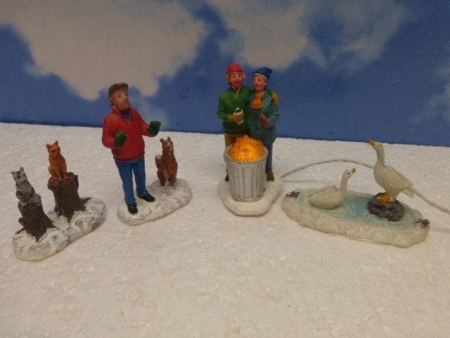 lemax all together now kerstdorp poppetjes figurines beeldje, Ophalen of Verzenden, Zo goed als nieuw