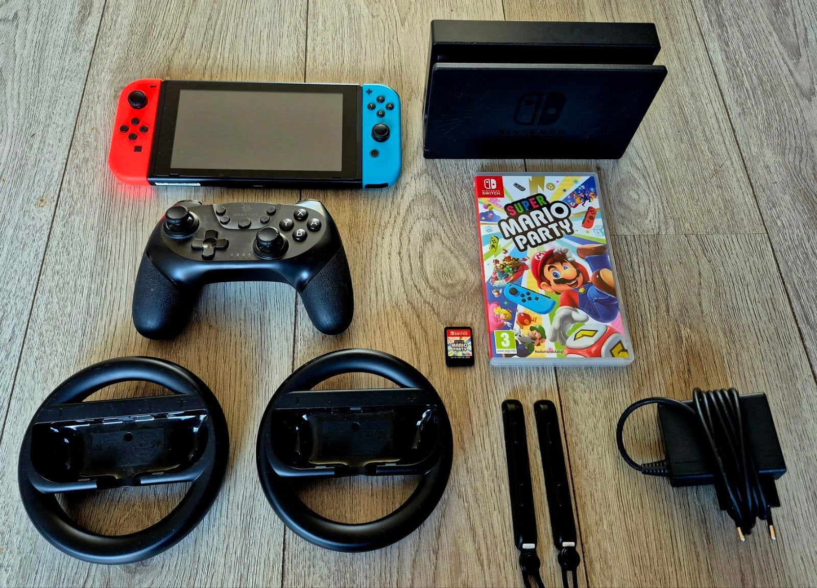 Als NIEUW! Complete Nintendo Switch V2 set + Mario Party, Ophalen of Verzenden, Zo goed als nieuw, Met 2 controllers, Switch 2019 Upgrade