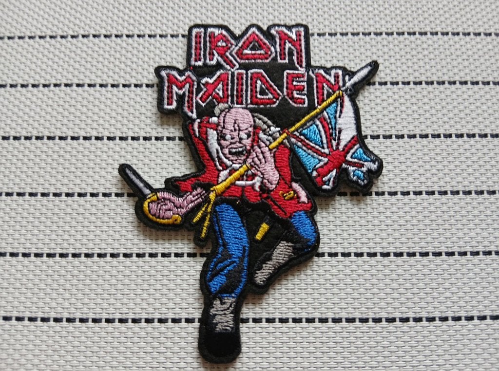 Iron Maiden mooie the trooper shaped patch 8, Verzenden, Zo goed als nieuw, Foto of Kaart