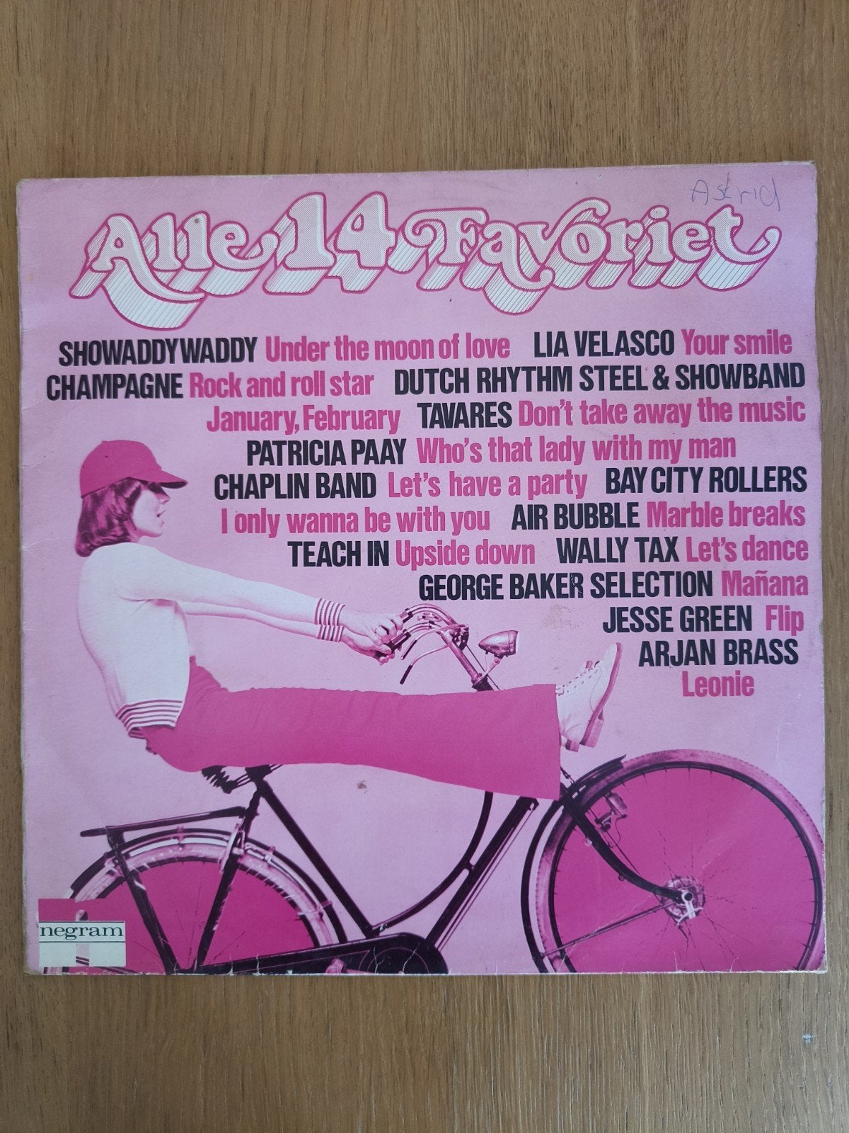 Alle 14 Favoriet! Pop LP - Diverse Artiesten (Nieuwstaat), LP, Pop, Ophalen of Verzenden, Zo goed als nieuw