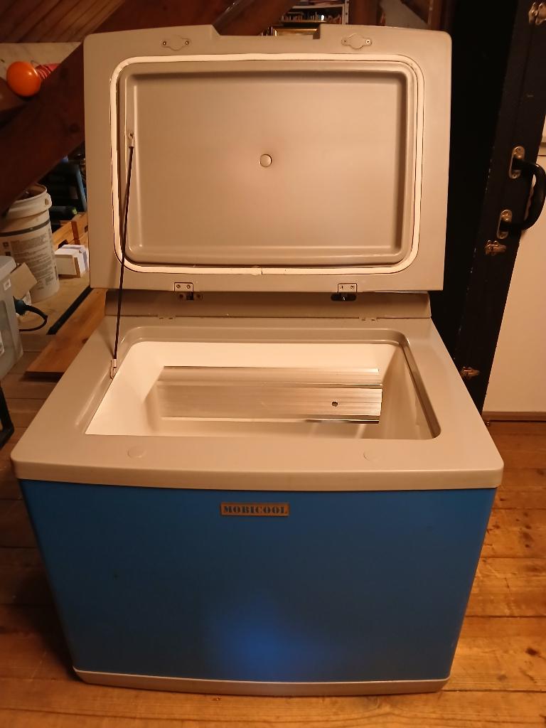 camping koelbox 40l, Ophalen, Zo goed als nieuw, Koelbox, Compressor