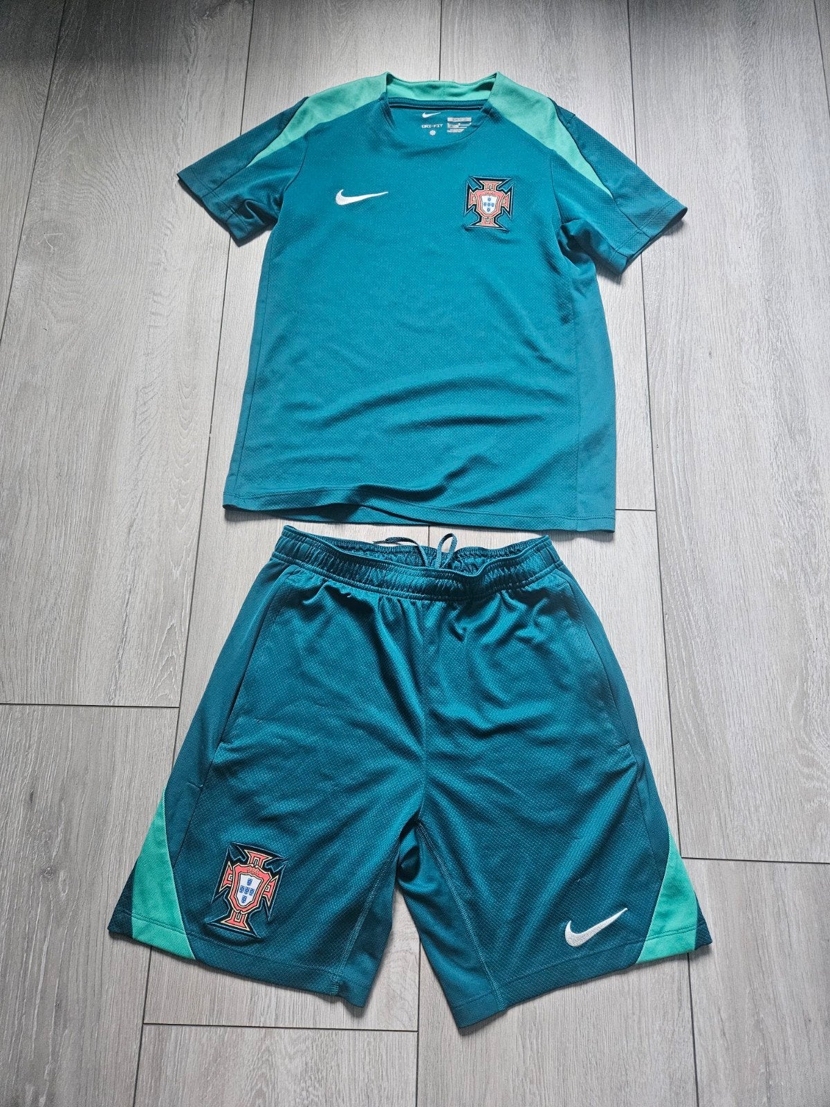 Nike Portugal Voetbaltenue - Maat L (147-158 cm), Maat 52/54 (L), Overige kleuren, Nike, Ophalen of Verzenden