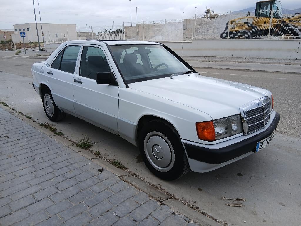 Mercedes 190D automaat, bj 1989, youngtimer, in prachtstaat, Auto's, Mercedes-Benz, Automaat, 4 cilinders, Wit, Bedrijf