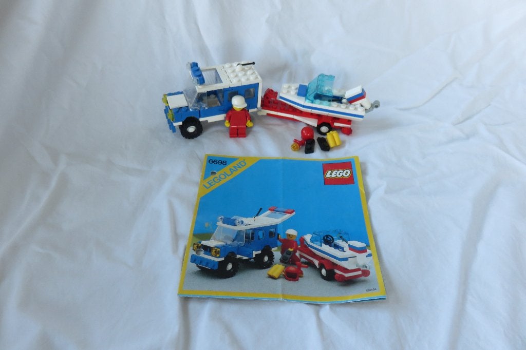 Lego classic town, set 6698 suv met speedboat, Kinderen en Baby's, Speelgoed | Duplo en Lego, Compleet, Lego, Ophalen of Verzenden