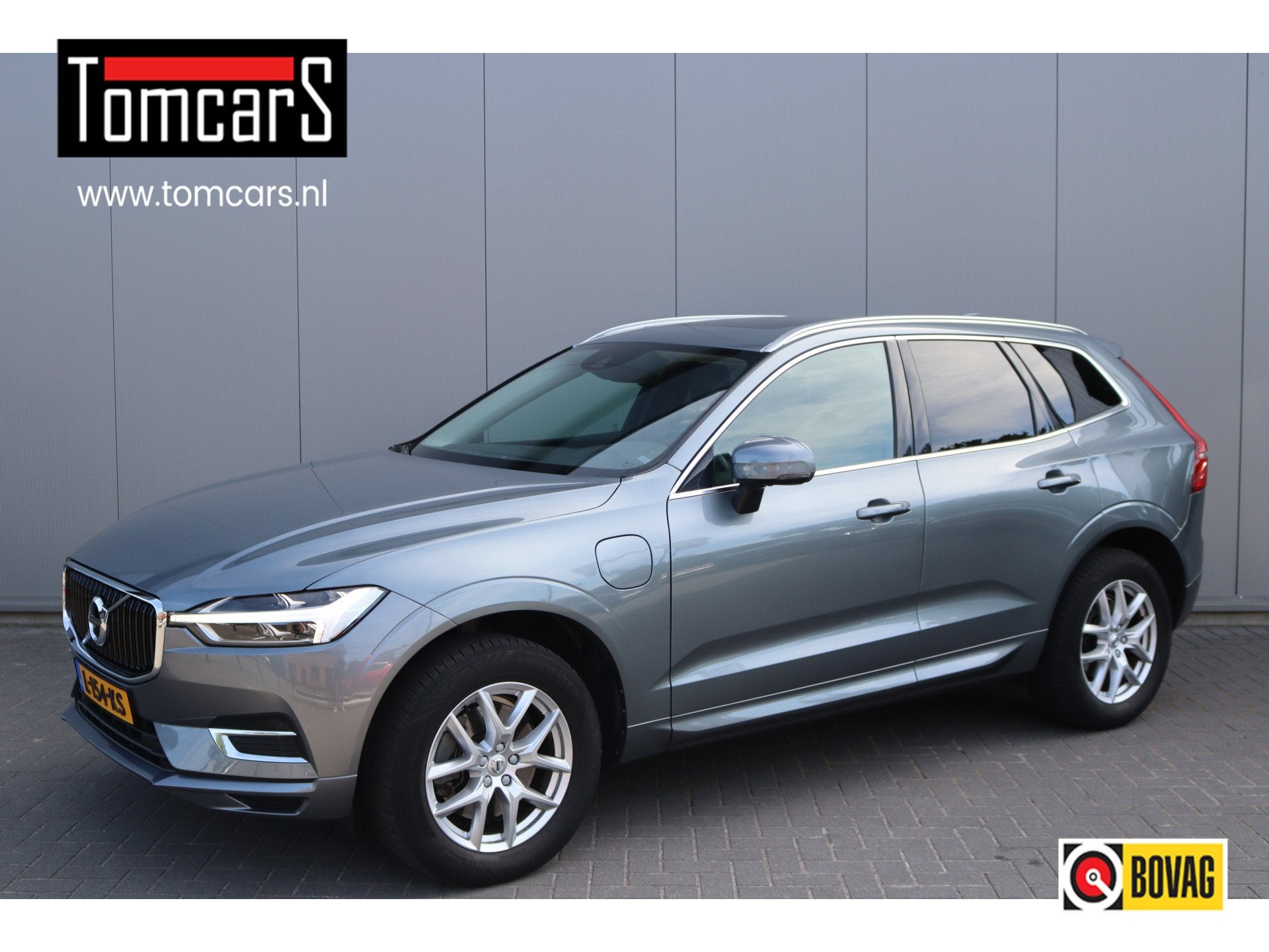 Volvo XC60 2.0 T8 Twin Engine AWD Momentum Pro Open-dak/Trek, Gebruikt, Euro 6, 4 cilinders, 1969 cc