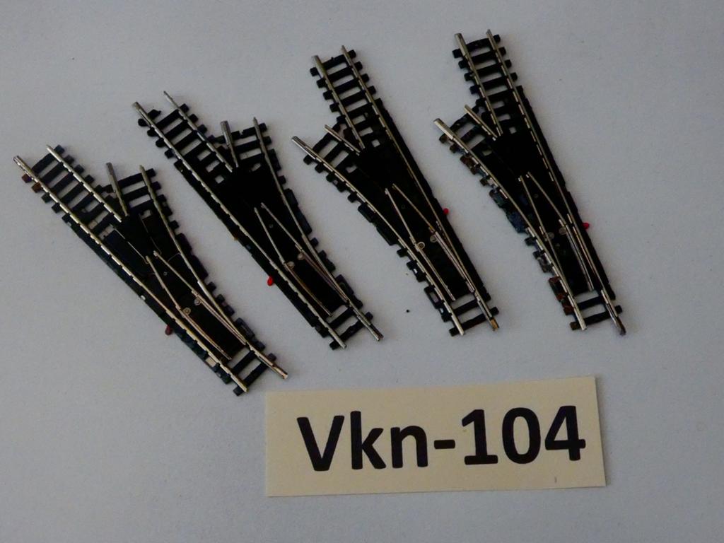 Vk-104 N Spoor Rechte Wissels 14951/53 Minitrix 24 graden, Hobby en Vrije tijd, Modeltreinen | N-Spoor, Gebruikt, Gelijkstroom