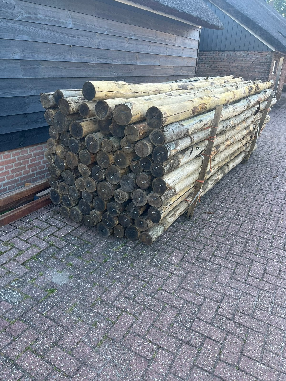 Lange palen schaduw/zonnedoek schutting afrastering
