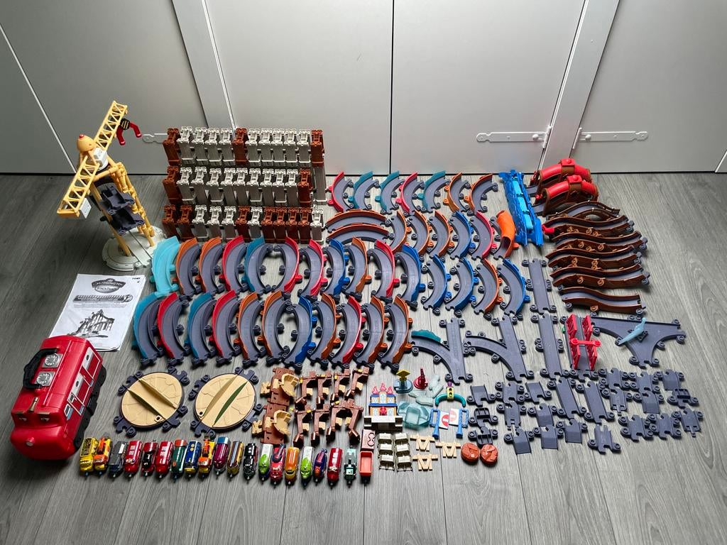 Chuggington treinbaan zeer uitgebreid 5 sets hijskraan lift, Ophalen, Zo goed als nieuw, Jongen of Meisje