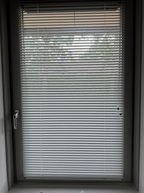 Aluminium jaloezieen, Huis en Inrichting, Stoffering | Gordijnen en Lamellen, Ophalen, Zo goed als nieuw, Jaloezie, Metaal