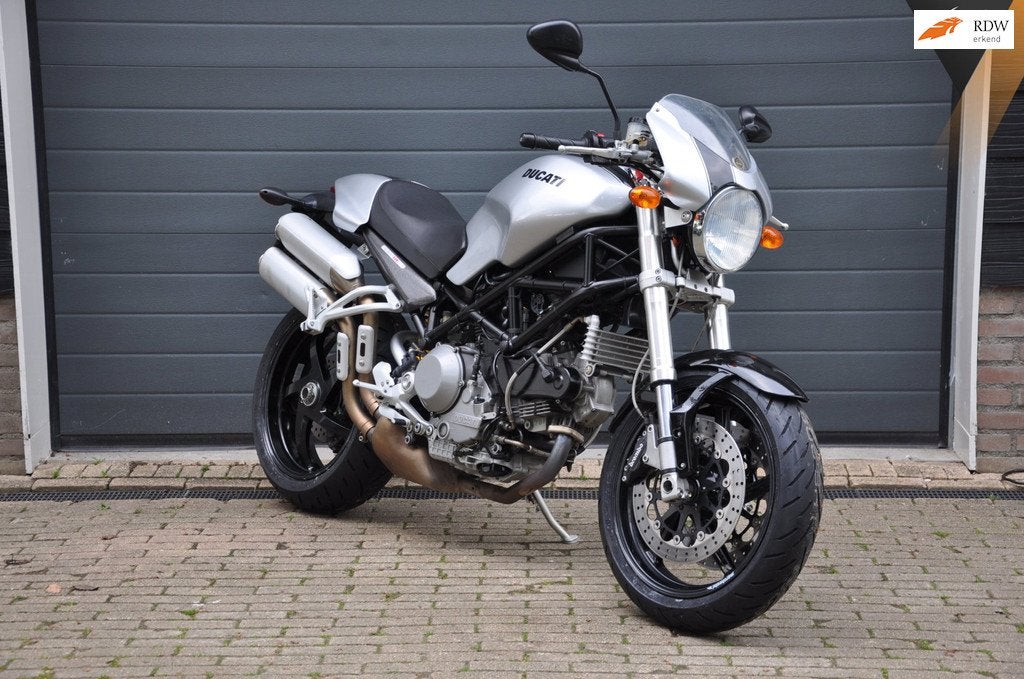 Ducati Monster S2R 1000 9500 kilometers!, Motoren, Motoren | Ducati, 992 cc, Bedrijf, Meer dan 35 kW, Info@witteveenmotoren.nl