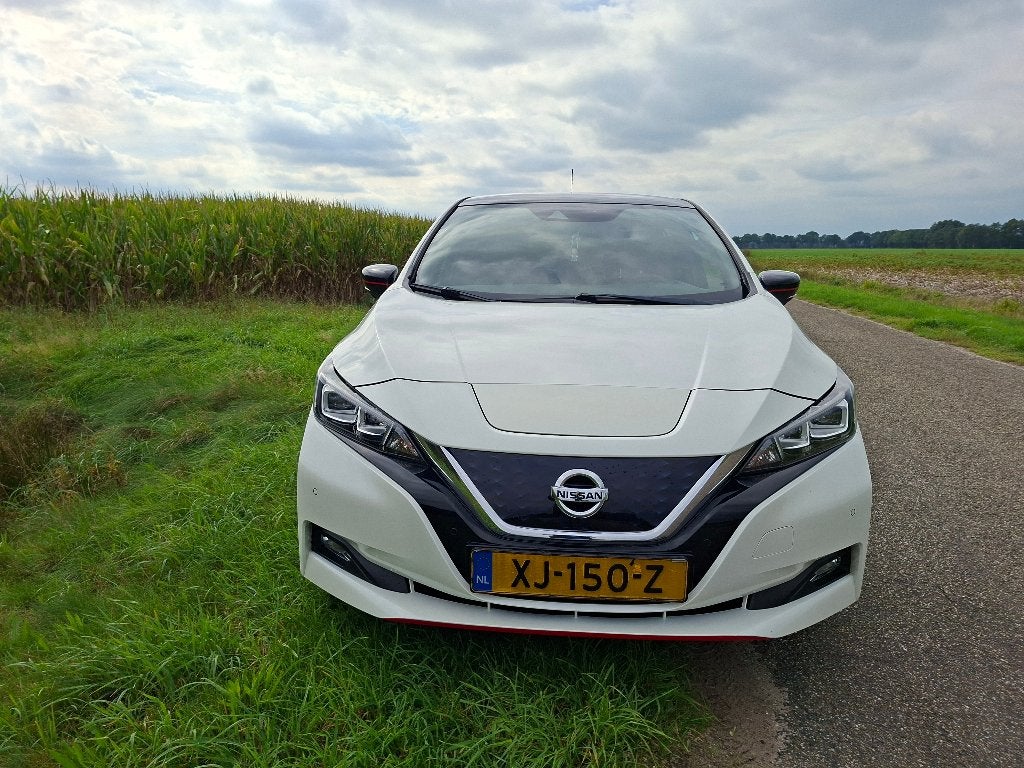 Nissan Leaf Electric 40kWh Tekna ProPilot Park 2019 Wit, Auto's, Navigatiesysteem, Zwart, Elektrisch, Particulier