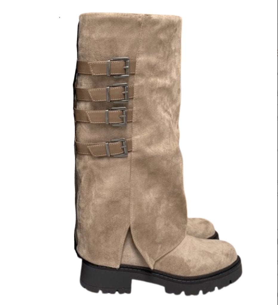 Hoge suedine boots met flap en gespen khaki mt 36, Hoge laarzen, Bruin, Nieuw, Ophalen of Verzenden