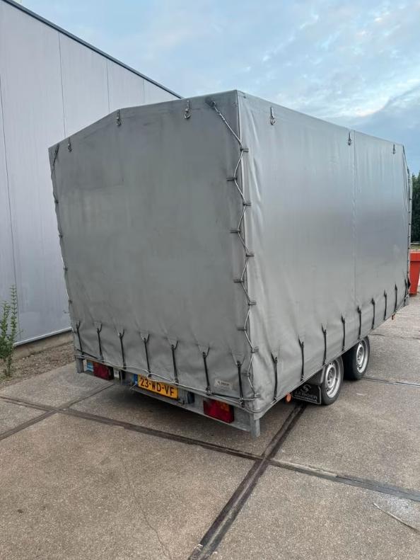Gesloten tandemas aanhangwagen transporter, Ophalen, Gebruikt