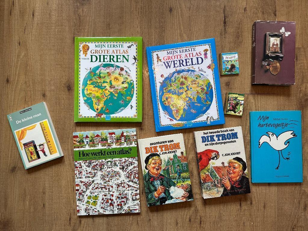 Diverse kinderboeken: o.a. Atlassen, Dik Trom e.a. IZGS, Boeken, Ophalen of Verzenden, Gelezen