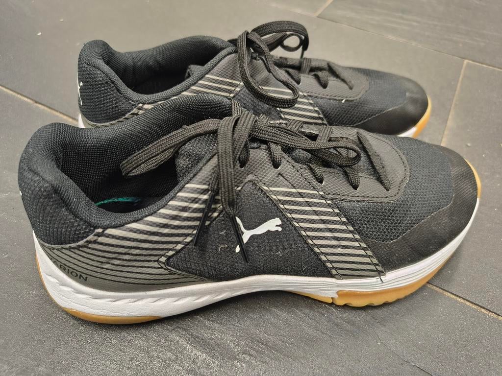 Puma Varion indoor sportschoenen maat 38, Ophalen of Verzenden, Jongen of Meisje