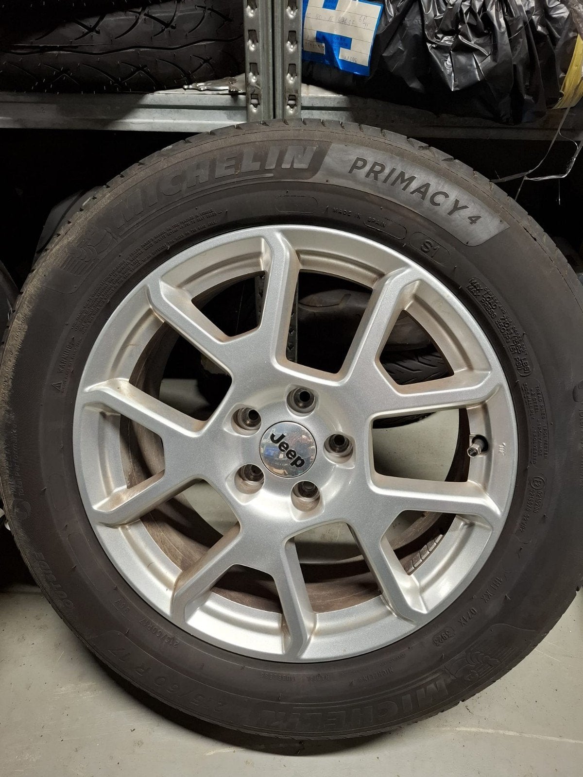 Jeep velgen met Michelin Primacy 4 zomerbanden 215/60 R17, Auto-onderdelen, Banden en Velgen, Banden en Velgen, 17 inch, Ophalen of Verzenden