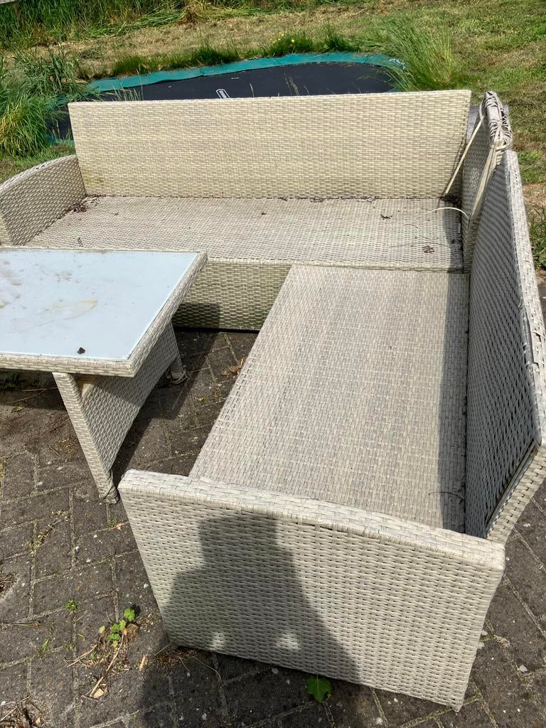 Gratis Loungeset met Tafel - gaat naar de stort, Ophalen, Gebruikt, 6 zitplaatsen, Loungeset