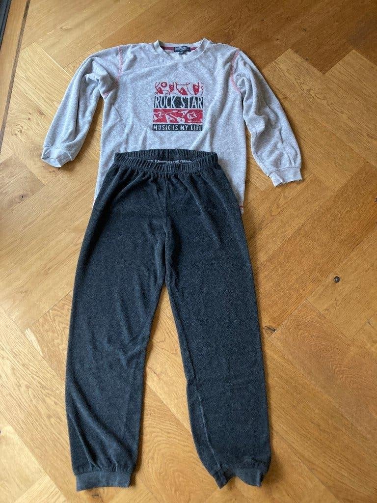 pyjama Outfitter maat 152, Kinderen en Baby's, Kinderkleding | Maat 152, Ophalen of Verzenden, Zo goed als nieuw, Jongen, Nacht- of Onderkleding