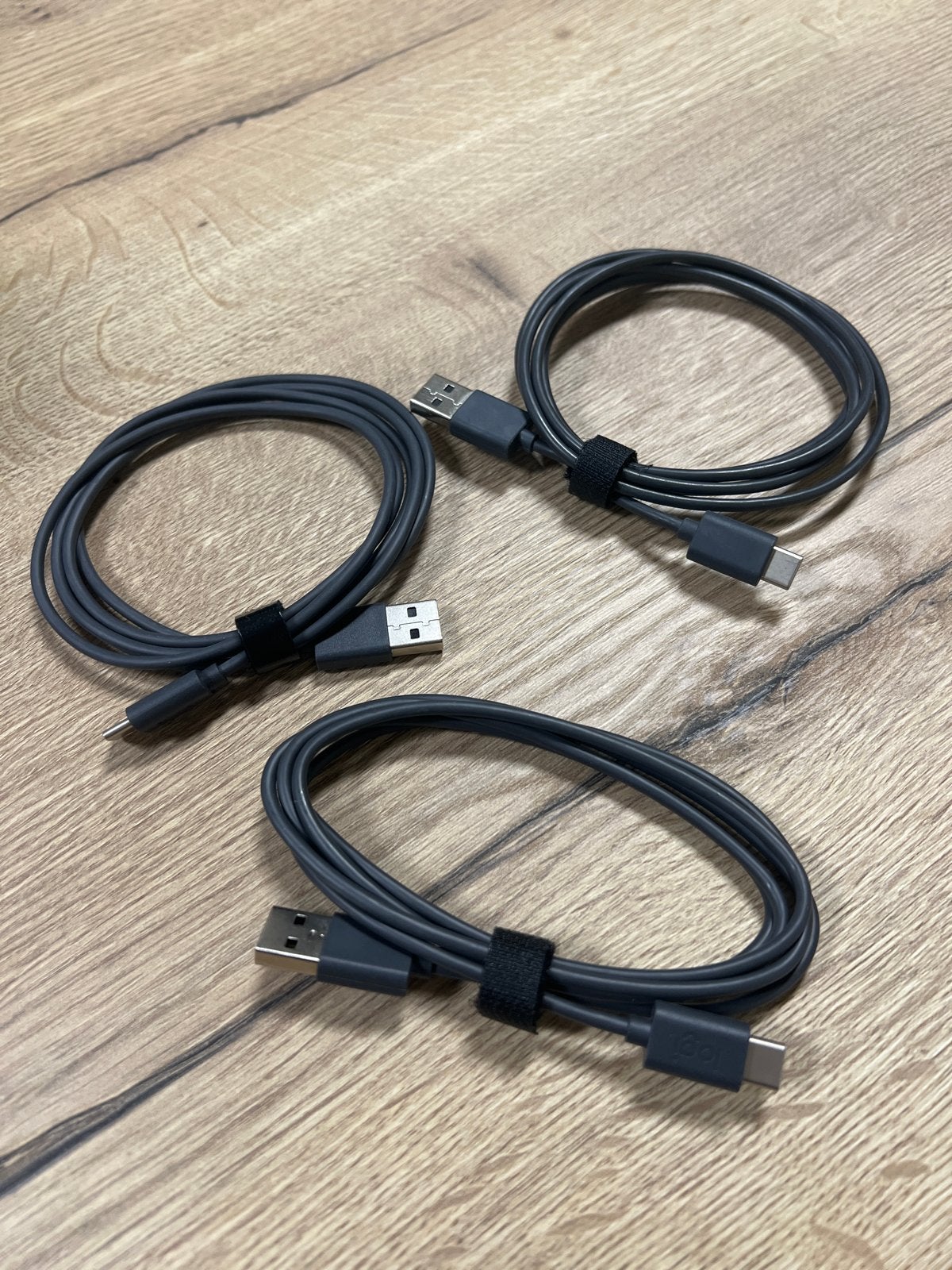 Logi USB-C to A Keyboard/Mouse Charging Cable (3 set bundle), Ophalen of Verzenden, Zo goed als nieuw