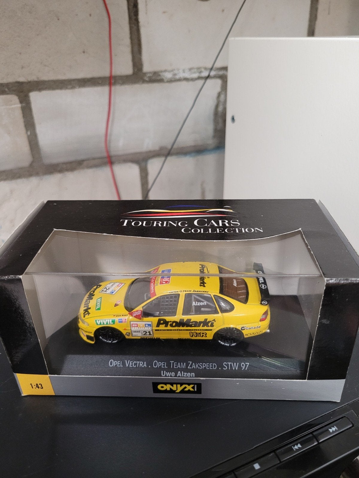 opel vectra onyx 1:43 XT066, Hobby en Vrije tijd, Modelauto's | 1:43, Ophalen of Verzenden, Zo goed als nieuw, Auto, Overige merken