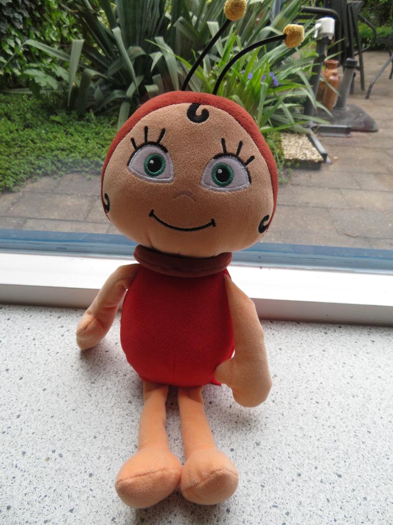 Lara het Lieveheersbeest van Maya de Bij Studio 100, Overige typen, Ophalen of Verzenden, Zo goed als nieuw, Wasbaar