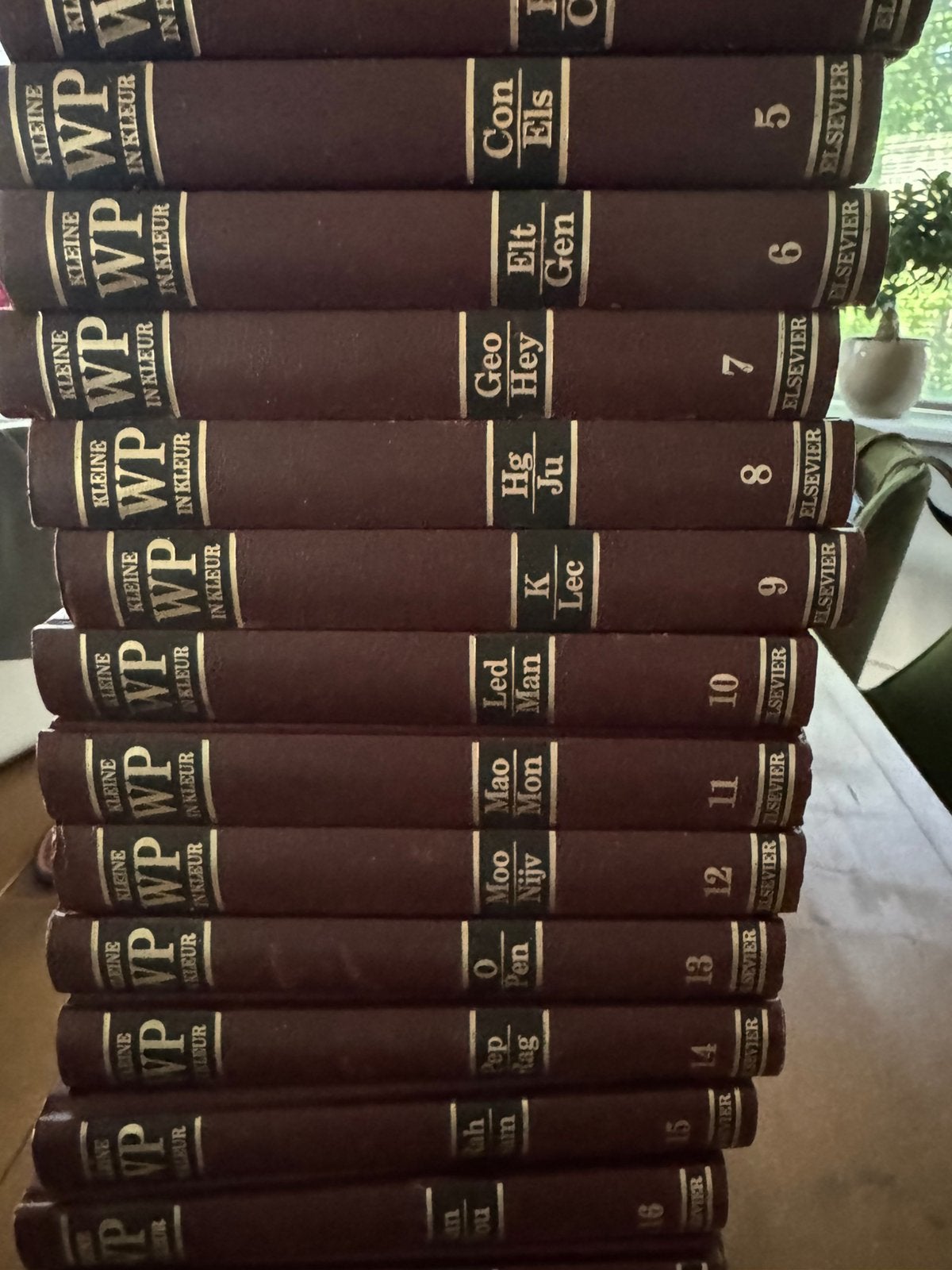 Winkler Prins klein in kleur, Boeken, Encyclopedieën, Ophalen, Zo goed als nieuw, Algemeen