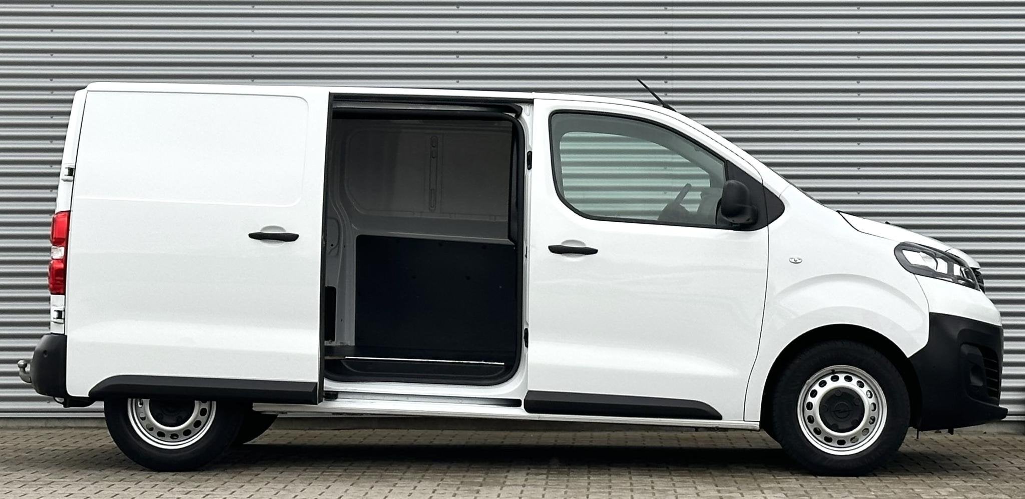 Opel Vivaro 2.0 CDTI L2H1 Edition Trekhaak|navi|cruise Citro, Voorwielaandrijving, Navigatiesysteem, Gebruikt, Euro 6