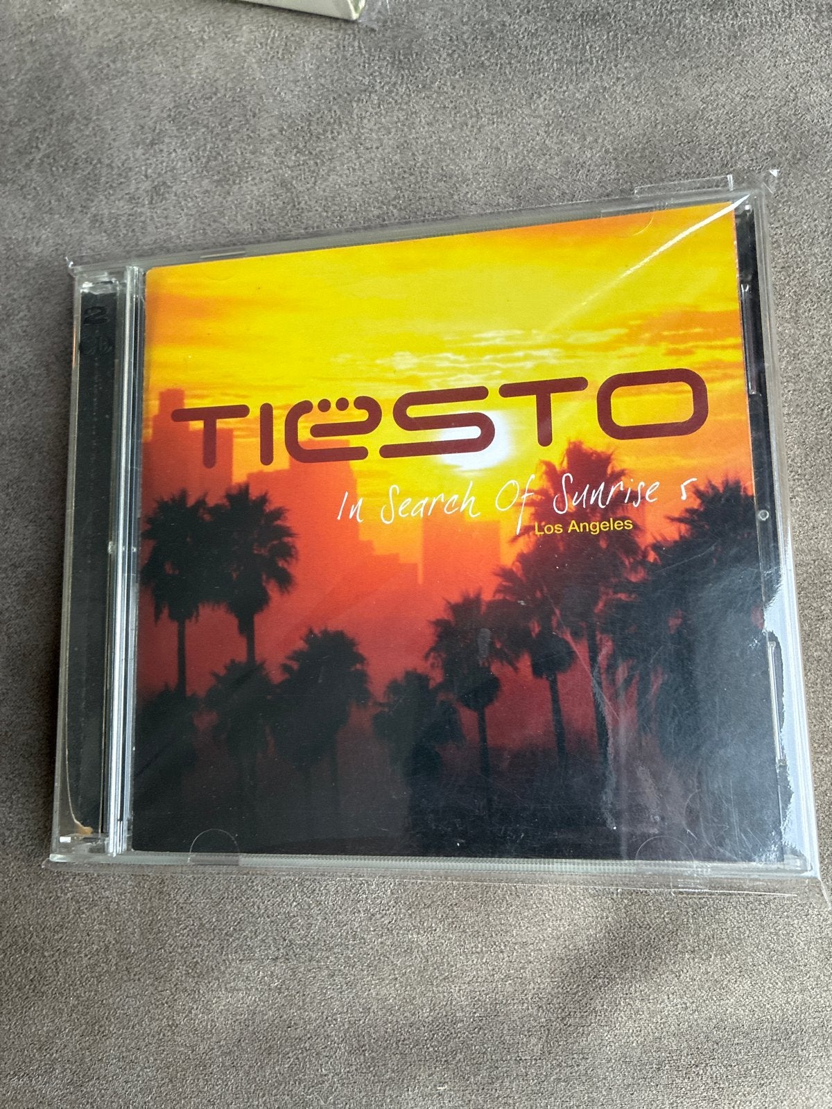 Tiësto - In Search Of Sunrise 5: Los Angeles CD, Trance, Ophalen of Verzenden, Zo goed als nieuw, Inclusief doosje
