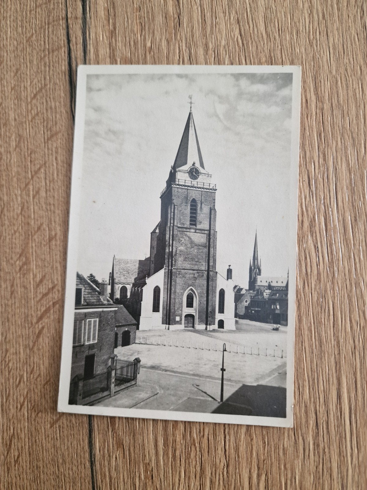 Oude Ansichtkaart Woerden Kerk (Gelopen), Ophalen of Verzenden, 1920 tot 1940, Gelopen, Utrecht