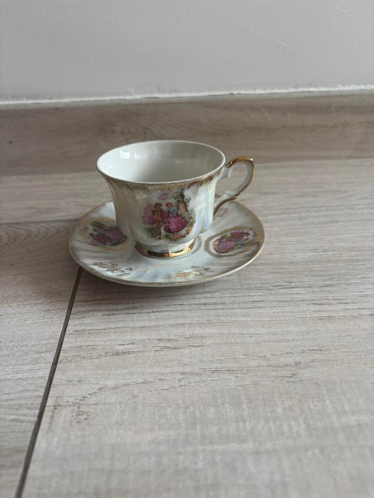 Versailles kop en schotel, Ophalen of Verzenden