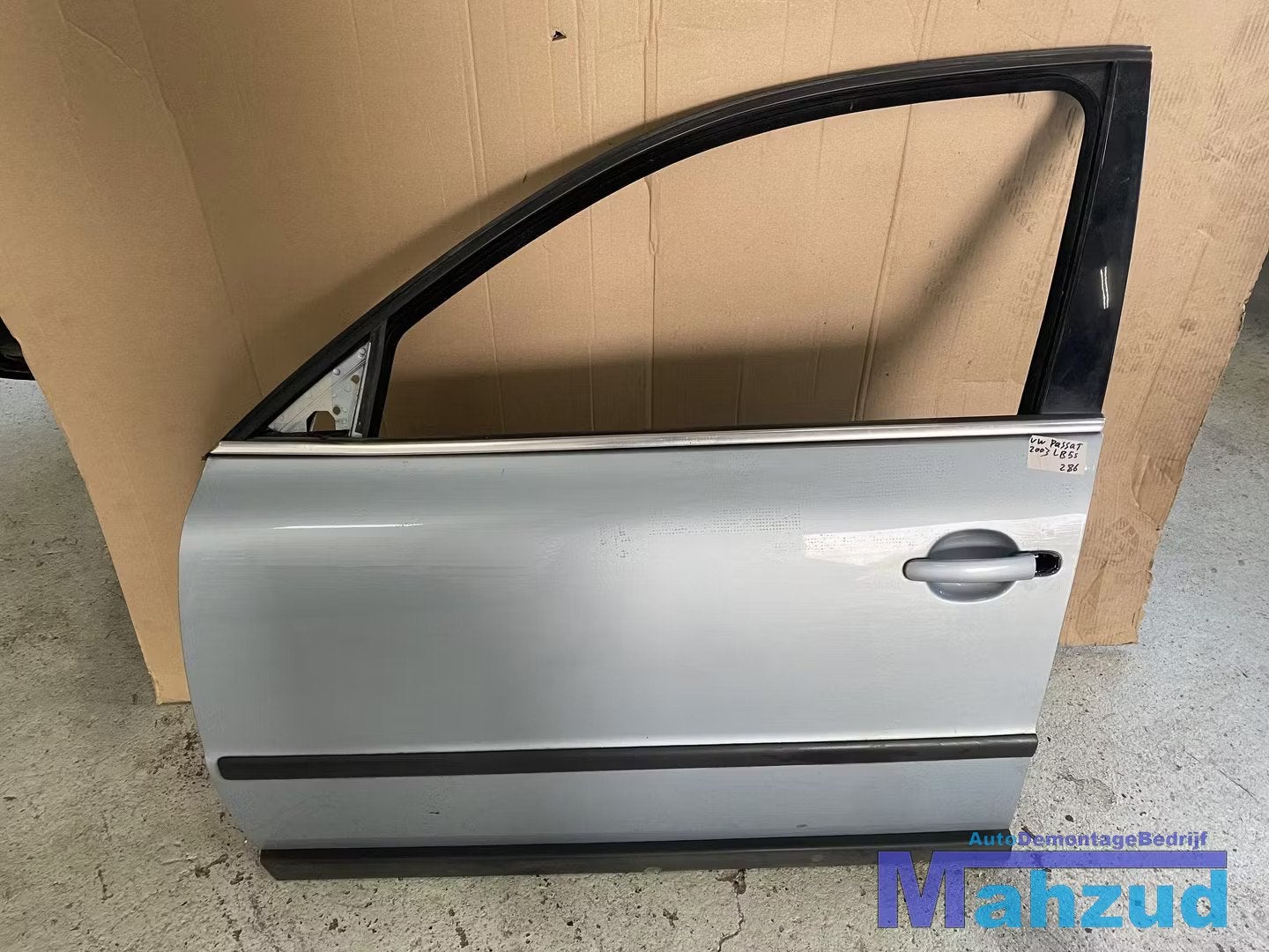 VW PASSAT B5.5 3B3 BLAUW LB5S Links voor deur portier 2000-2, Gebruikt, Volkswagen AG, Voor, Berliner Ring 2
38440  Wolfsburg, DE