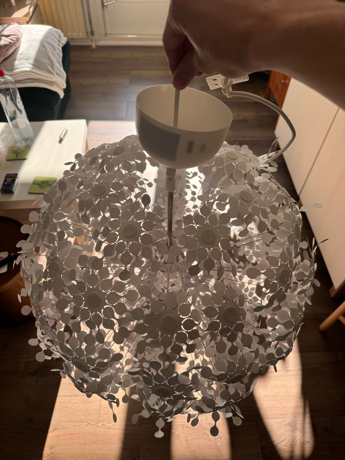 IKEA Maskros hanglamp - Witte bloem design, Huis en Inrichting, Ophalen, Zo goed als nieuw, Kunststof, E27 (groot)
