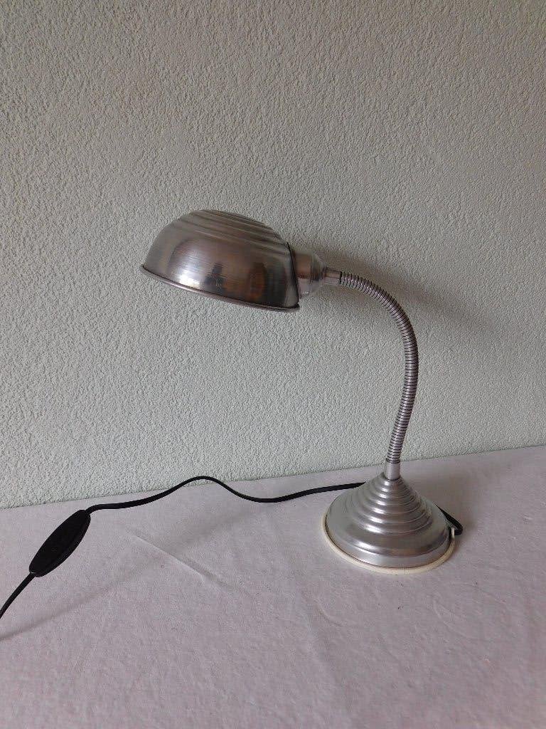 Vintage tafellamp aluminium, Industrieel bureaulampje. Lengt, Ophalen of Verzenden, Huis en Inrichting